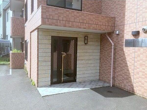 札幌市手稲区稲穂三条マンション エントランス