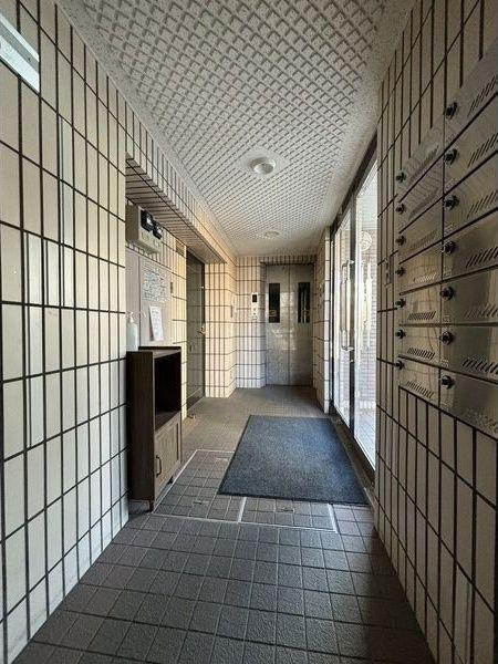 MAISON HOXIN南10条 エントランス