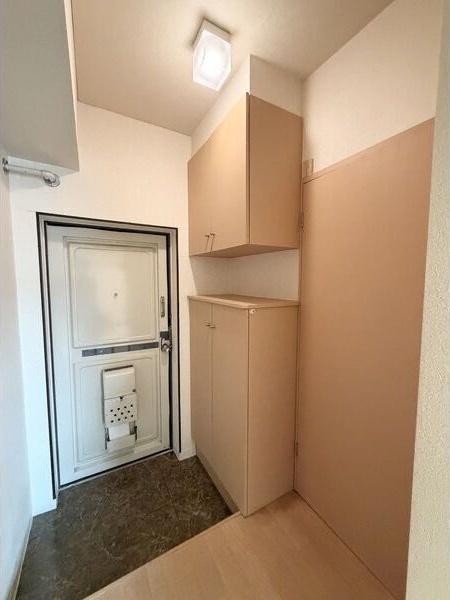 札幌市中央区南十一条西マンション 玄関