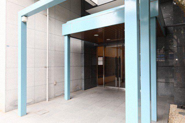 札幌市中央区南三条西マンション エントランス