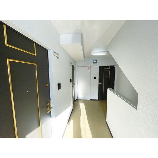 札幌市西区琴似三条マンション ロビー