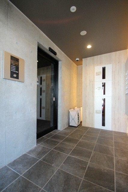 札幌市中央区南十一条西マンション エントランス
