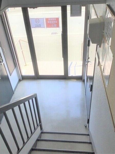 札幌市豊平区西岡四条マンション エントランス