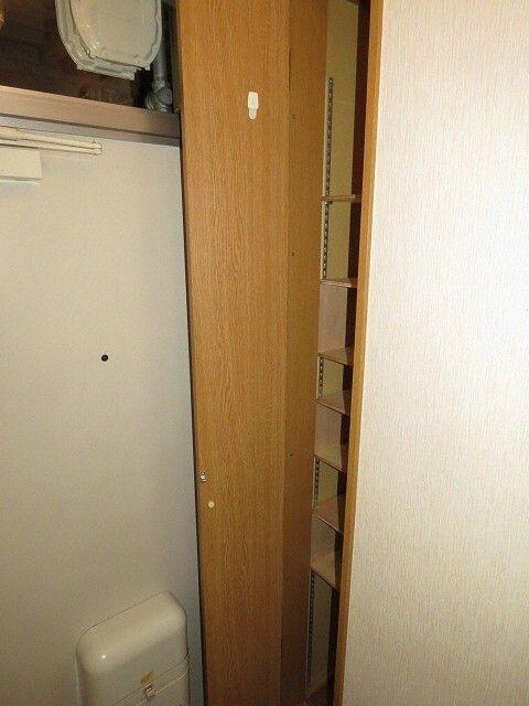 札幌市中央区南十三条西アパート 部屋画像