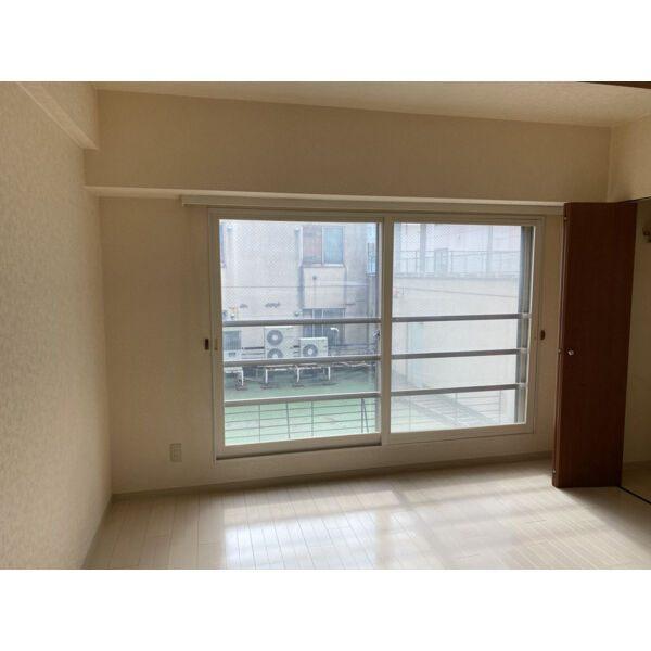 札幌市中央区南一条西マンション リビング