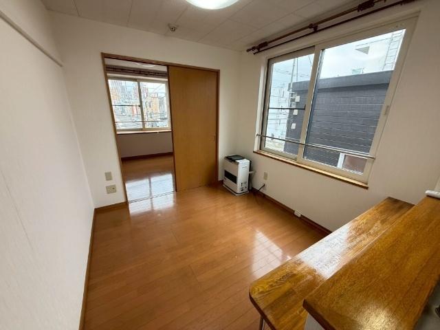 札幌市中央区南九条西アパート 部屋画像