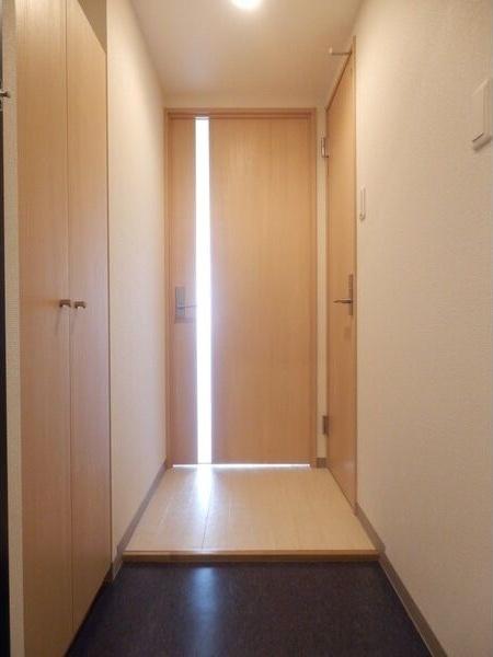 札幌市中央区南七条西マンション 玄関