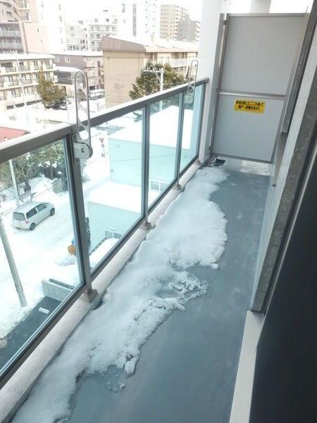 札幌市中央区南七条西マンション バルコニー