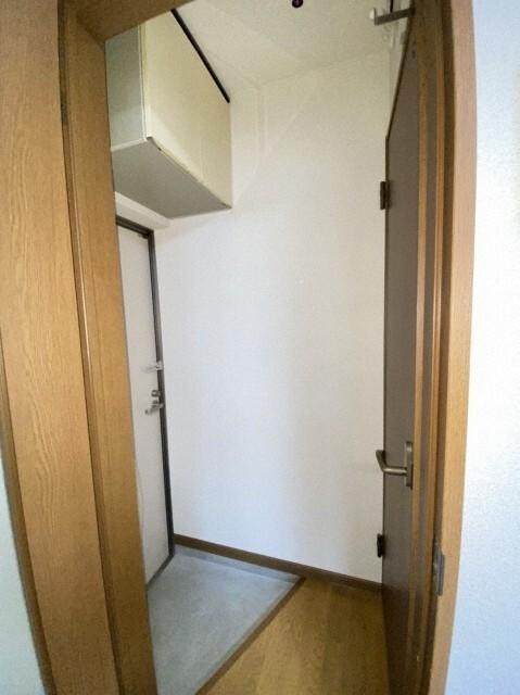 アークコート平岸 玄関