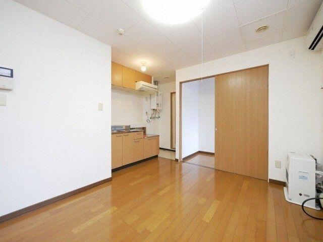 札幌市豊平区旭町アパート リビング