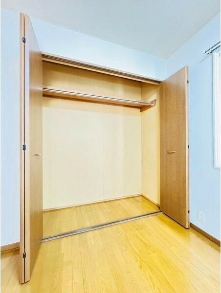 札幌市中央区南七条西アパート 収納