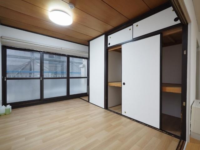 秀和南8条レジデンス 収納