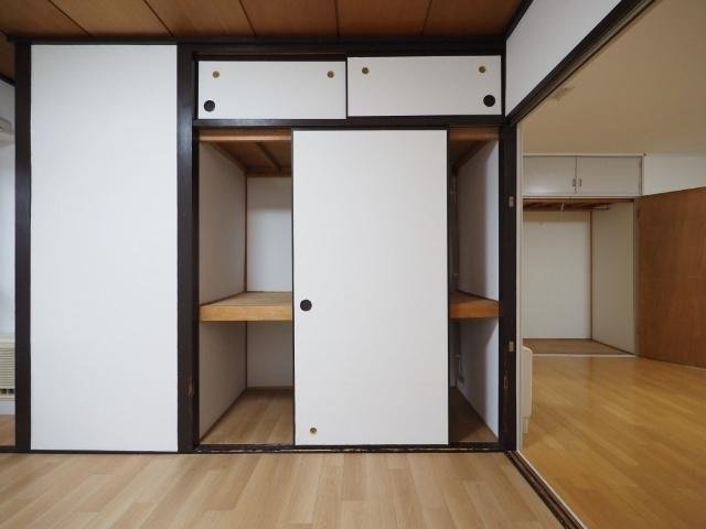秀和南8条レジデンス 収納