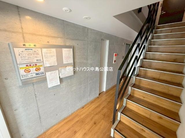 札幌市中央区南十五条西マンション ロビー