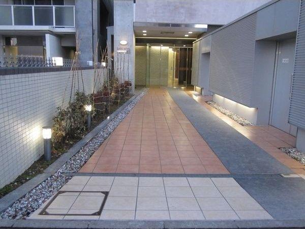 札幌市中央区南十四条西マンション エントランス