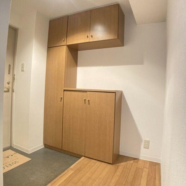 ルミファ中の島 玄関