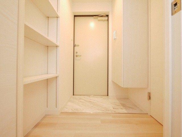 札幌市中央区南十三条西マンション 玄関