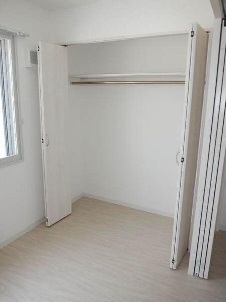 ラフィーネ南15条 収納