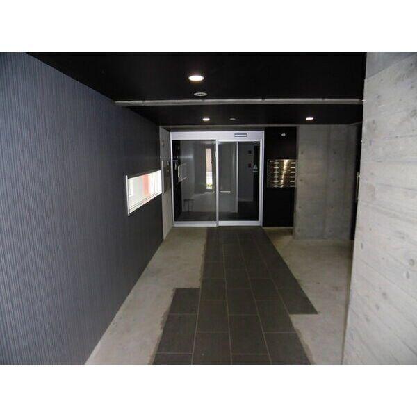 札幌市中央区南七条西マンション エントランス