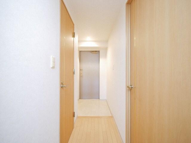札幌市中央区南十条西マンション 玄関