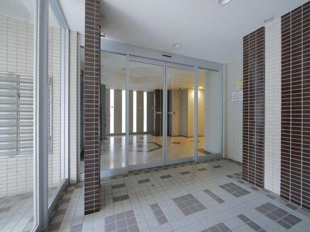 札幌市中央区北一条西マンション エントランス
