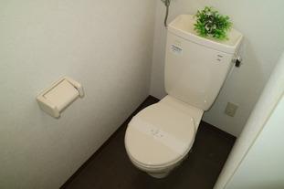札幌市中央区南十六条西アパート トイレ