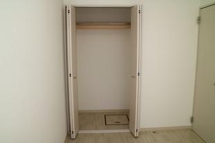 札幌市中央区南十六条西アパート 収納