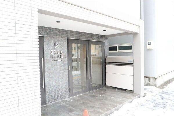 札幌市豊平区豊平四条マンション エントランス