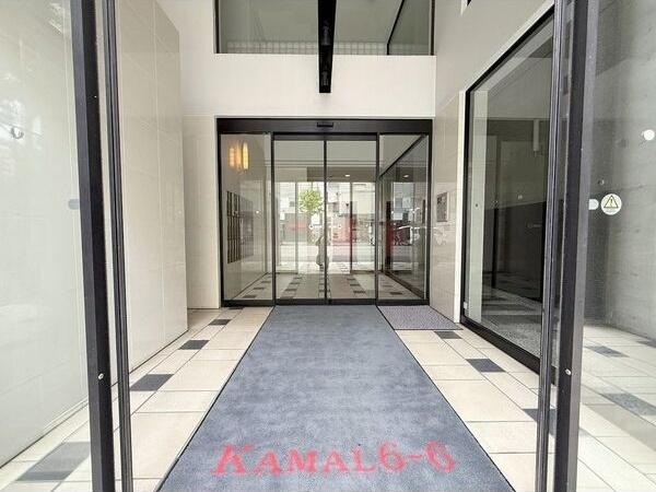 札幌市中央区南六条西マンション エントランス