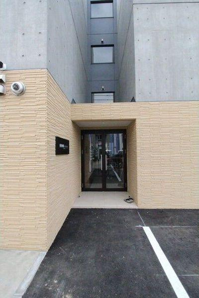 札幌市豊平区中の島一条マンション エントランス