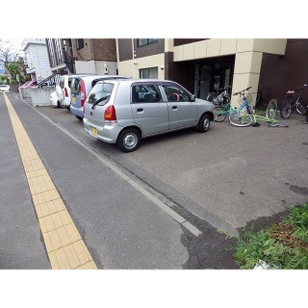 札幌市東区北十八条東マンション エントランス
