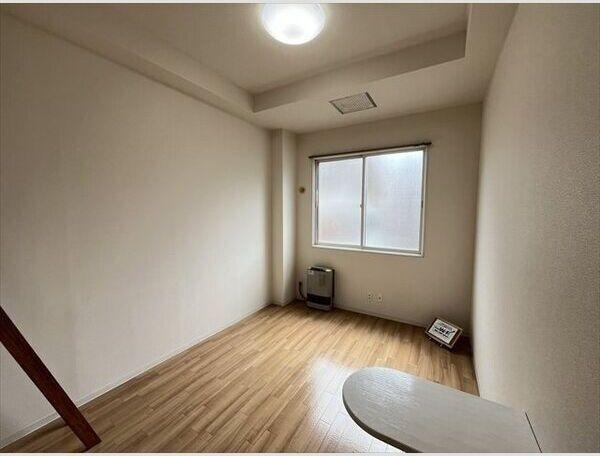 クィーン南5条 部屋画像