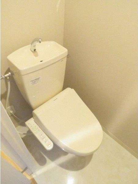 札幌市中央区南十三条西マンション トイレ