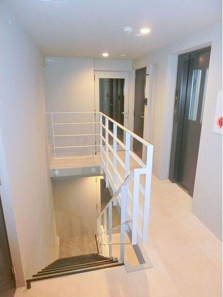 札幌市豊平区平岸三条マンション ロビー