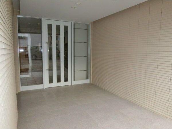 札幌市中央区南十一条西マンション エントランス