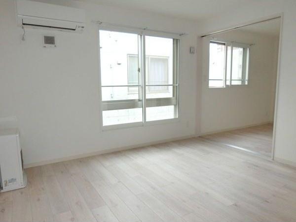 札幌市中央区南十一条西マンション リビング
