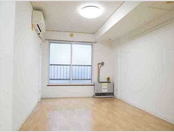 札幌市中央区南十二条西マンション リビング