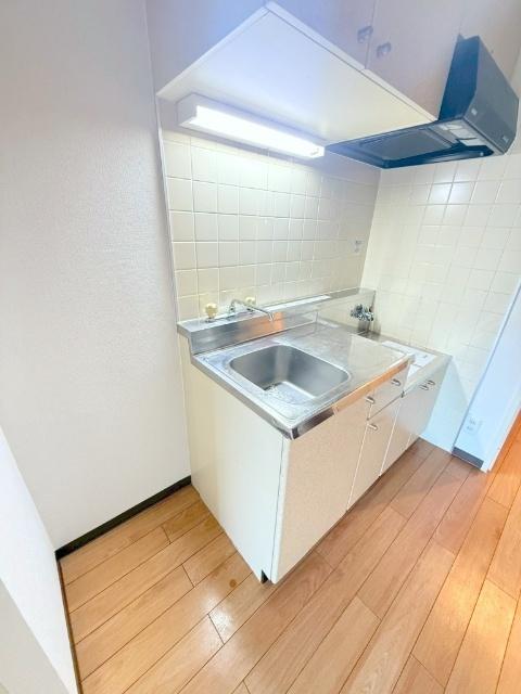 札幌市中央区北六条西マンション キッチン