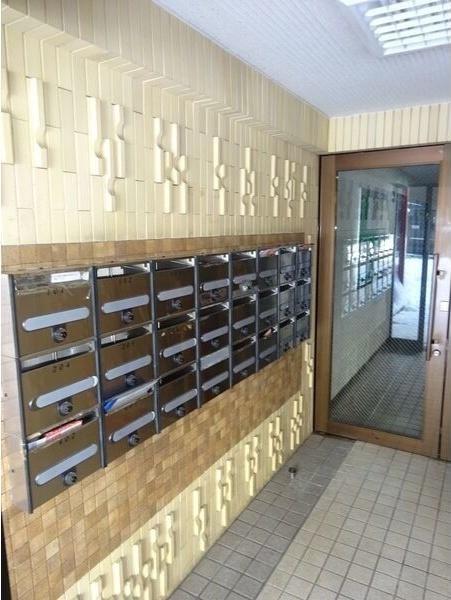 札幌市中央区南十条西マンション エントランス