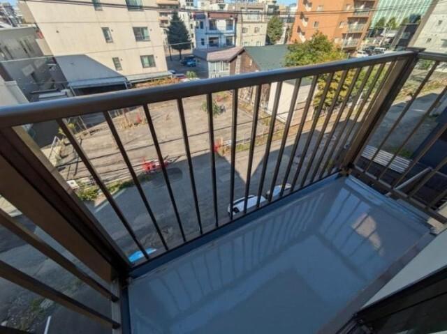 札幌市中央区南九条西マンション バルコニー