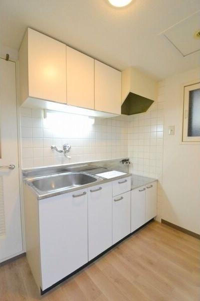 札幌市北区新琴似八条マンション キッチン