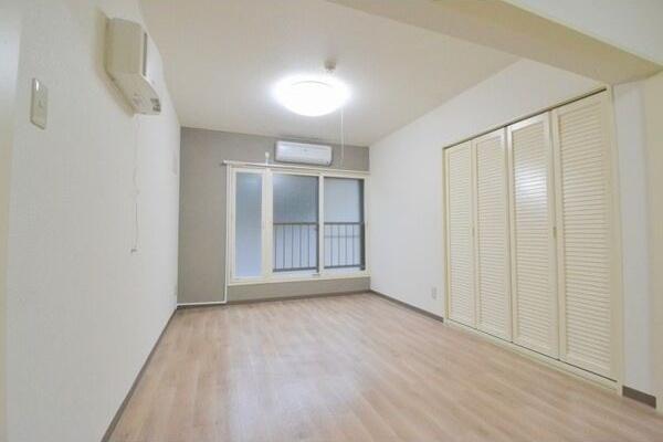 札幌市北区新琴似八条マンション リビング