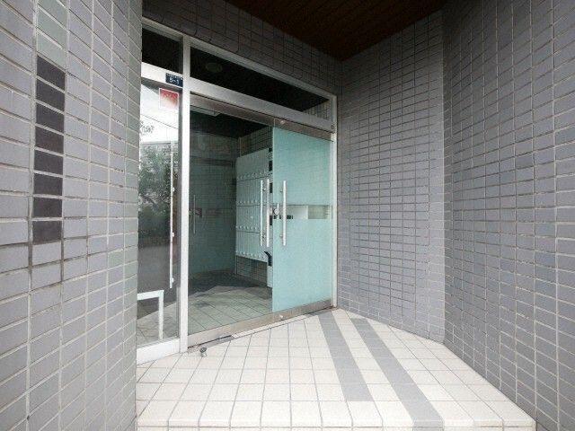 札幌市豊平区中の島二条マンション エントランス