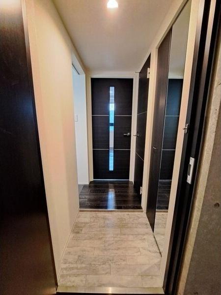 札幌市中央区南十条西マンション 玄関