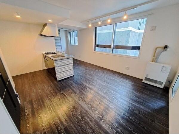 札幌市中央区南十条西マンション リビング