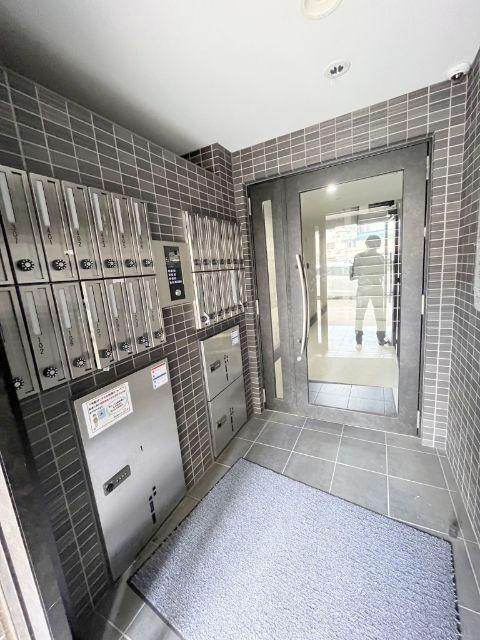 札幌市中央区南七条西マンション エントランス