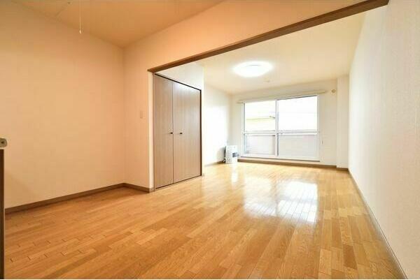 札幌市豊平区中の島一条マンション リビング