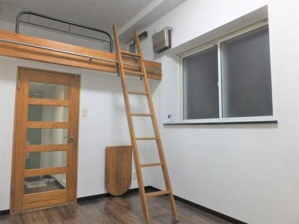 札幌市中央区南八条西マンション リビング