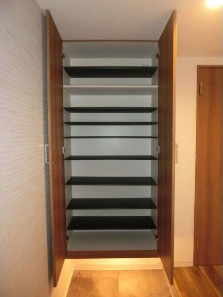 札幌市豊平区平岸三条マンション 玄関