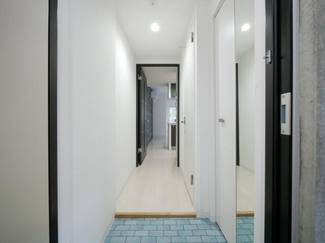 札幌市中央区南十六条西マンション 玄関